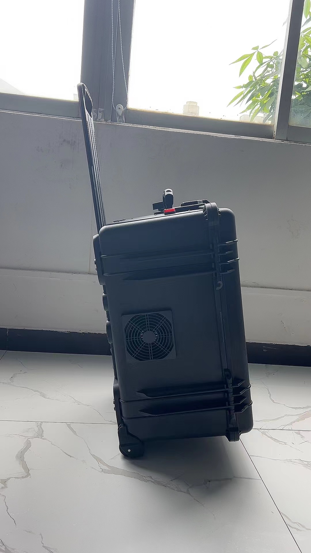 古冶手拉箱型移动通信干扰器